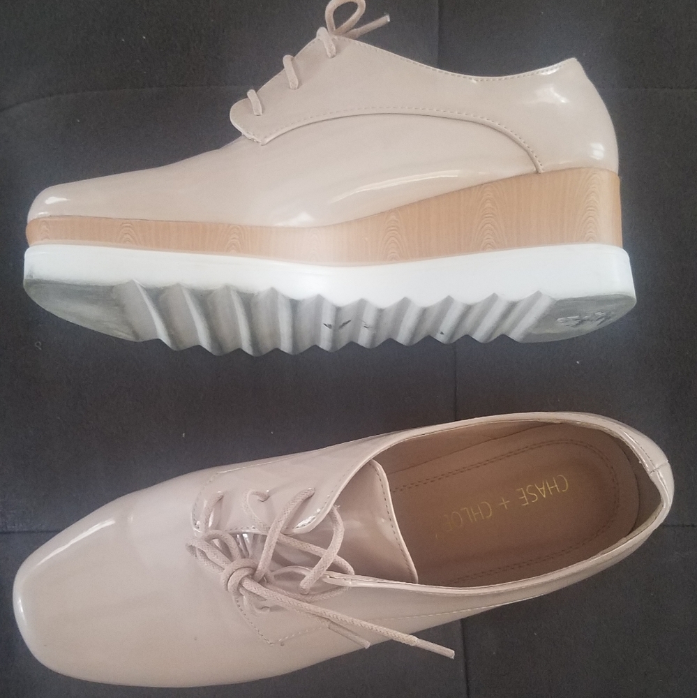 Cream patent leather platform shoes